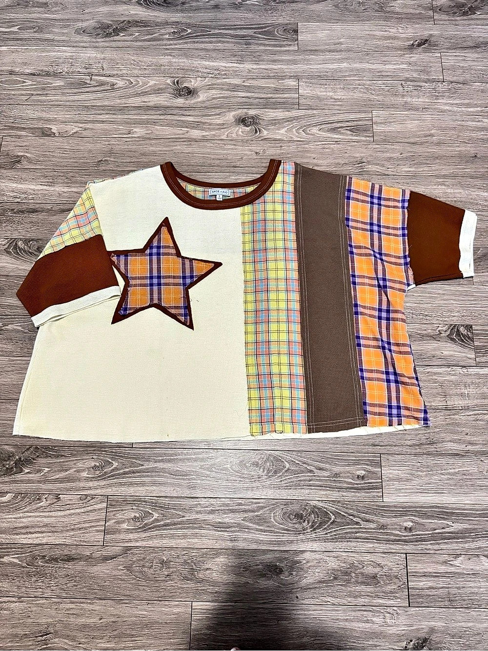 Sage + Fig Color Block Star Tee